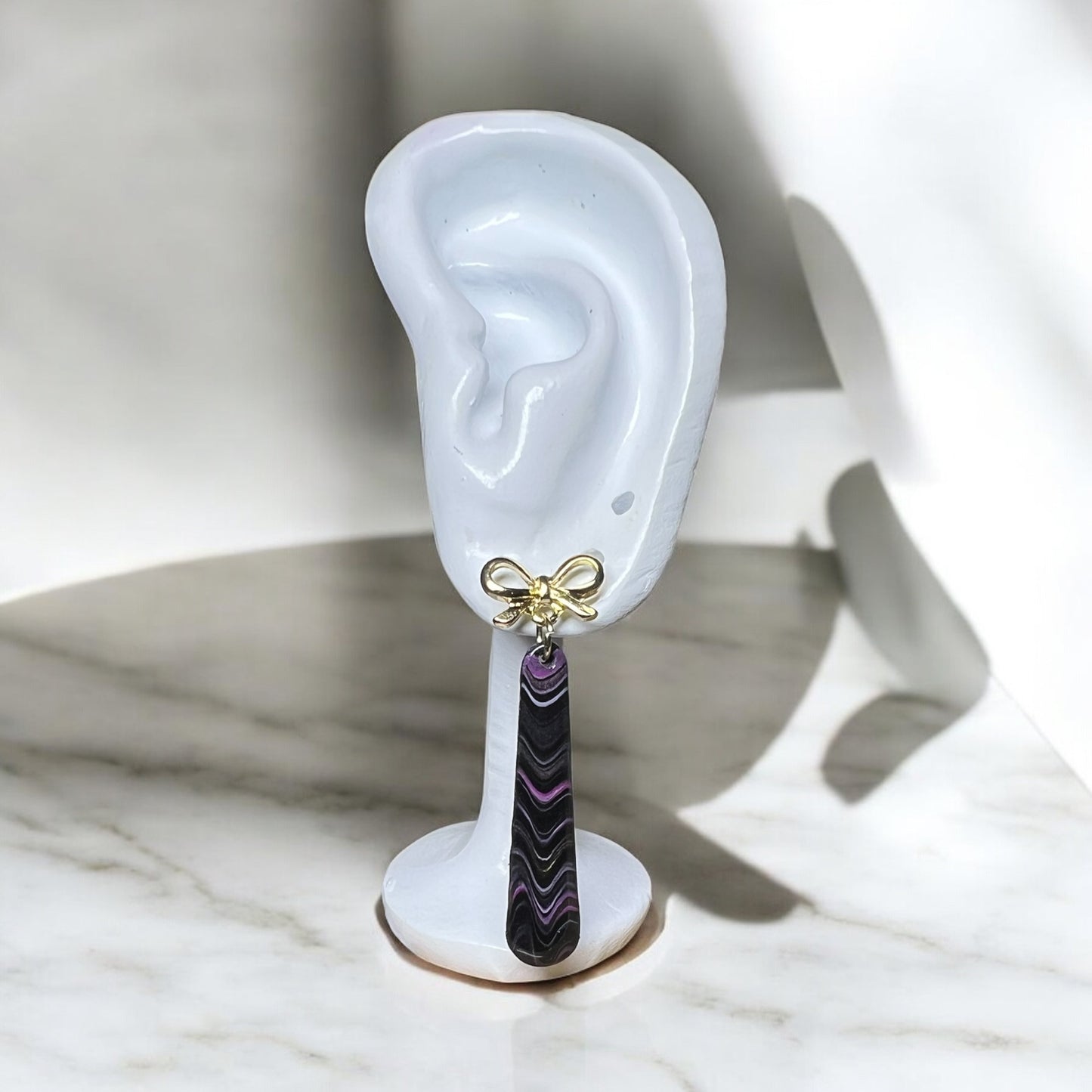 Wavy Black & Pink Bows