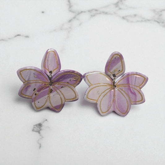 Faux Stone Dangling Lotus